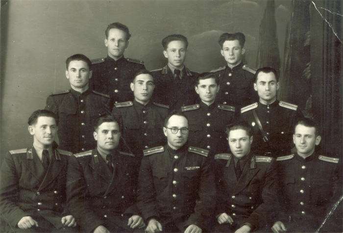 Офицеры передающего радиоцентра, 1954 год. Симферополь