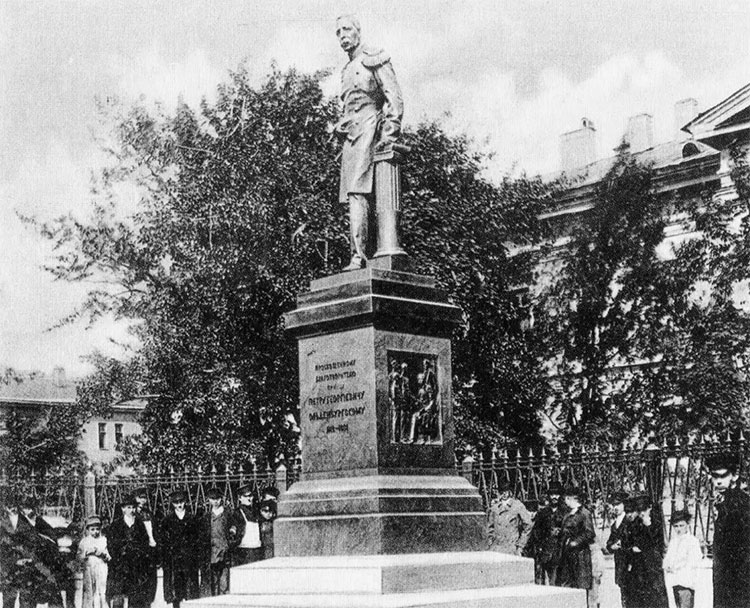памятник принцу  П.Г. Ольденбургскому
