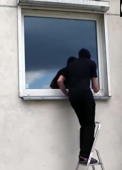защитить окно от взлома